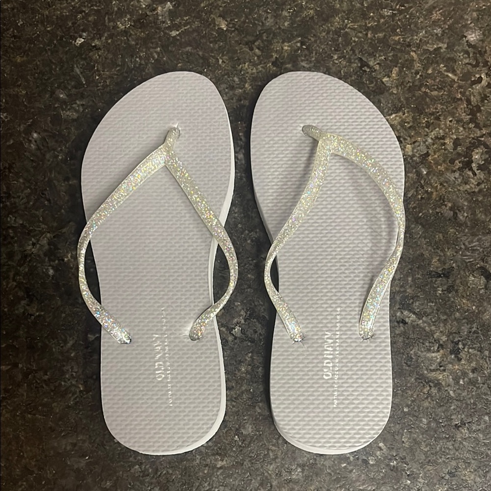 Old Navy Silver Sandals Classic Design